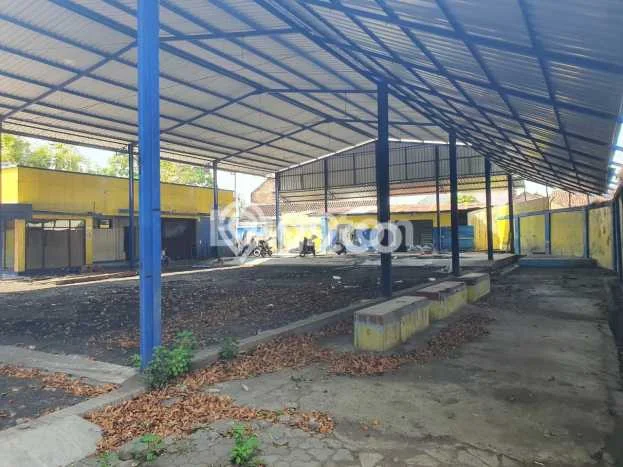 Disewakan Gudang di Kawasan Ramai Probolinggo Luas 126m2 Disewakan Gudang di Kawasan Ramai Probolinggo Luas 126m2