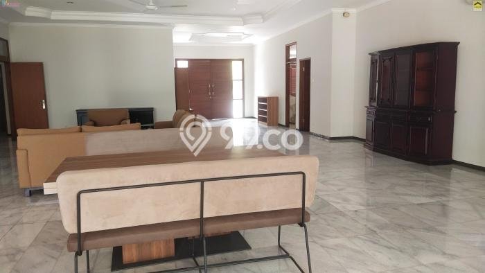 Ready to Use! Premium House LT 1025m2 Desain Modern di Cipete Ready to Use! Premium House LT 1025m2 Desain Modern di Cipete