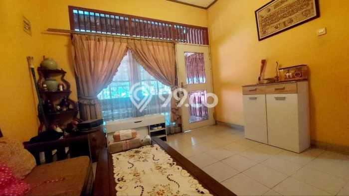 Siap Huni Rumah Mewah 3 Kamar di Ciracas Dekat ke Mana Pun Siap Huni Rumah Mewah 3 Kamar di Ciracas Dekat ke Mana Pun