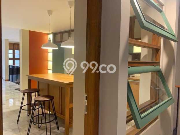 Dijual Rumah Luas Elegan Dengan View Eksklusif di Rawamangun, Jakarta Timur Dijual Rumah Luas Elegan Dengan View Eksklusif di Rawamangun, Jakarta Timur