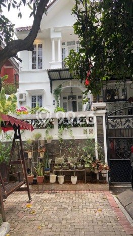 Hunian Super Mewah dengan Akses Paling Strategis di Cibubur, Jakarta Timur Hunian Super Mewah dengan Akses Paling Strategis di Cibubur, Jakarta Timur