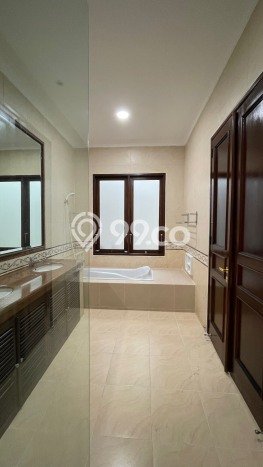 Rumah Elit Modern Siap Huni di Kemang Jakarta Selatan Rumah Elit Modern Siap Huni di Kemang Jakarta Selatan