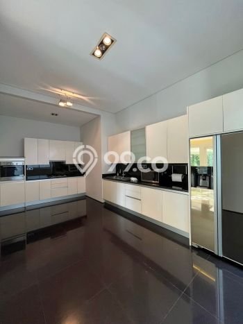 Rumah Sewa Jakarta Selatan LT 1448m2 LB 700m2 Kawasan Kemang Rumah Sewa Jakarta Selatan LT 1448m2 LB 700m2 Kawasan Kemang