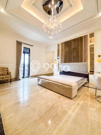 Jual Rumah Luas Elegan Dengan View Cantik di Bintaro, Jakarta Selatan Jual Rumah Luas Elegan Dengan View Cantik di Bintaro, Jakarta Selatan