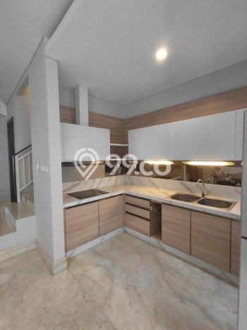 Disewakan! Rumah 3 Kamar Tidur &
2 Kamar Mandi di Kemang, Jakarta Selatan Disewakan! Rumah 3 Kamar Tidur &
2 Kamar Mandi di Kemang, Jakarta Selatan