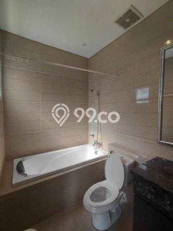 Disewakan! Rumah 3 Kamar Tidur &
2 Kamar Mandi di Kemang, Jakarta Selatan Disewakan! Rumah 3 Kamar Tidur &
2 Kamar Mandi di Kemang, Jakarta Selatan
