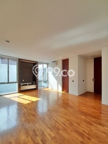 Rumah Elit Modern Tanpa Renovasi di Kemang Jakarta Selatan Rumah Elit Modern Tanpa Renovasi di Kemang Jakarta Selatan