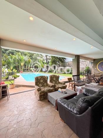 Komersial Dijual di Jakarta Selatan LT 1630m2 & LB 1050m2 Lokasi Terbaik! Komersial Dijual di Jakarta Selatan LT 1630m2 & LB 1050m2 Lokasi Terbaik!