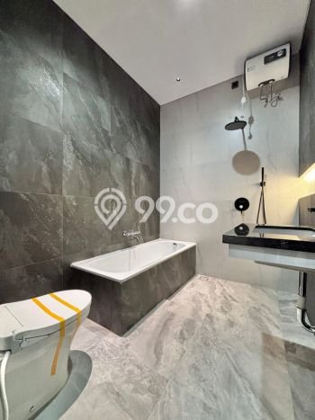 Rumah Mewah LB 310m2 Siap Pakai Desain Elegan di Ampera, Jakarta Selatan Rumah Mewah LB 310m2 Siap Pakai Desain Elegan di Ampera, Jakarta Selatan