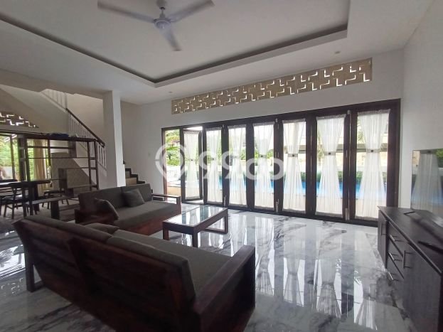 Vila di , Luas 250m2m², Area Nyaman Vila di , Luas 250m2m², Area Nyaman