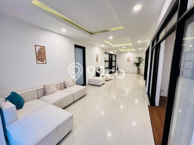 Rumah Elit LB 380m2 Siap Pakai Desain Elegan di Ungasan, Badung Rumah Elit LB 380m2 Siap Pakai Desain Elegan di Ungasan, Badung