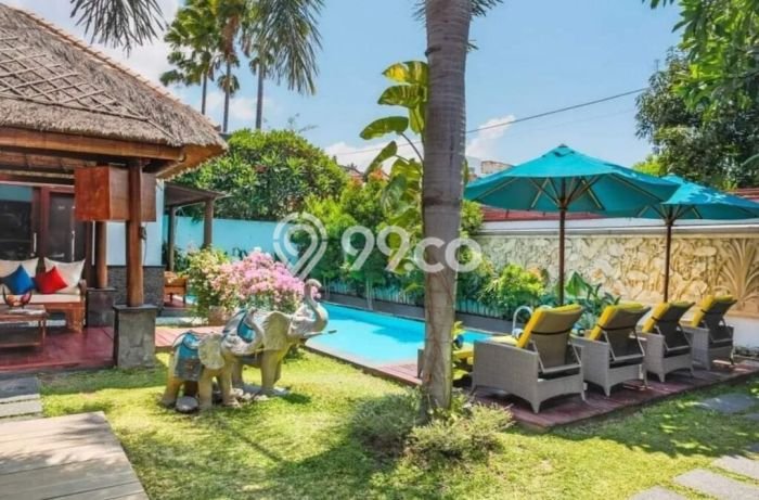 Rumah Mewah LB 250m2 Siap Pakai Desain Elegan di Seminyak, Badung Rumah Mewah LB 250m2 Siap Pakai Desain Elegan di Seminyak, Badung