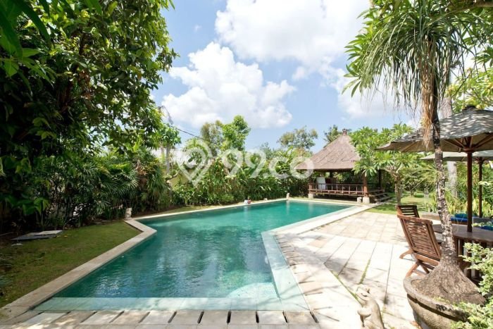 Jual Rumah Mewah Elegan Dengan View Cantik di canggu, Badung Jual Rumah Mewah Elegan Dengan View Cantik di canggu, Badung