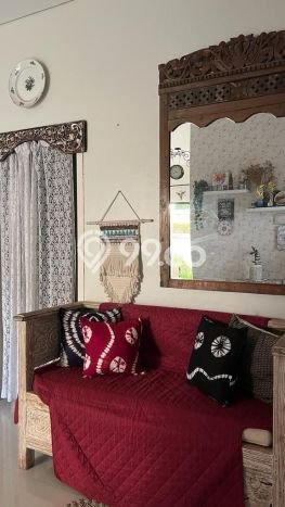 Rumah Mewah LB 160m2 Siap Huni Desain Elegan di Jimbaran, Badung Rumah Mewah LB 160m2 Siap Huni Desain Elegan di Jimbaran, Badung
