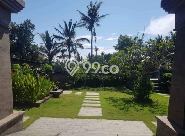 Rumah Mewah LB 550m2 Siap Huni Desain Elegan di Pering, Gianyar Rumah Mewah LB 550m2 Siap Huni Desain Elegan di Pering, Gianyar