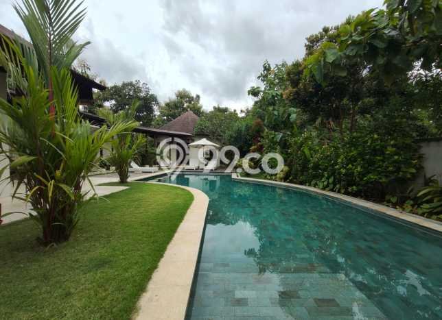 Vila Berkualitas Kawasan , Dimensi 1240m2m², Lokasi Strategis dengan jalan mudah Vila Berkualitas Kawasan , Dimensi 1240m2m², Lokasi Strategis dengan jalan mudah