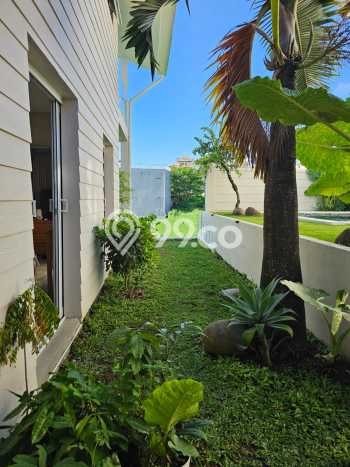 Vila di , Luas 273m2m², Cocok untuk hunian Anda Vila di , Luas 273m2m², Cocok untuk hunian Anda