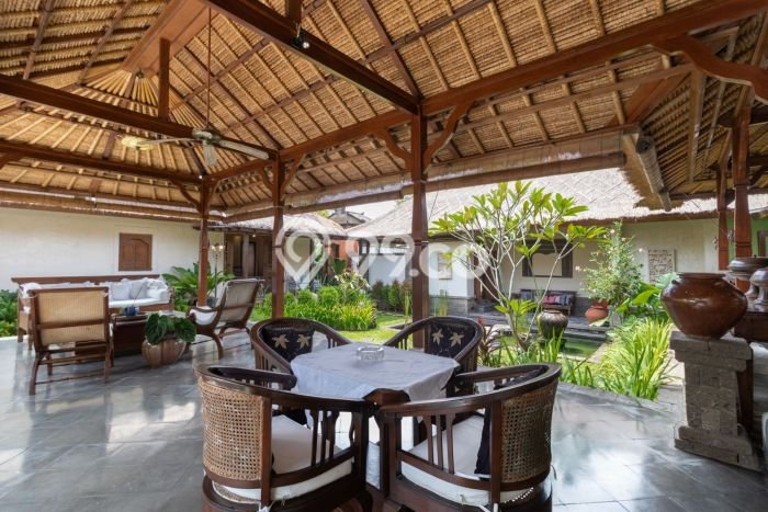 Rumah Luxury Modern Siap Huni di Canggu Badung Rumah Luxury Modern Siap Huni di Canggu Badung