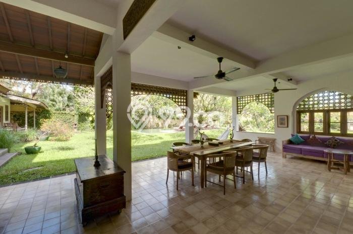 PELUANG INVESTASI! Vila Kawasan , Area 2400m2m², ROI Menjanjikan PELUANG INVESTASI! Vila Kawasan , Area 2400m2m², ROI Menjanjikan