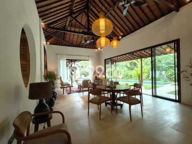 Vila Berkualitas Kawasan , Dimensi 1240m2m², Lokasi Strategis dengan jalan mudah Vila Berkualitas Kawasan , Dimensi 1240m2m², Lokasi Strategis dengan jalan mudah