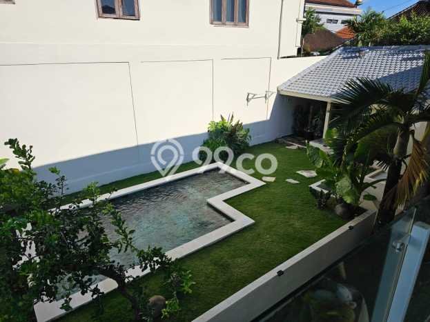 Vila di , Luas 273m2m², Cocok untuk hunian Anda Vila di , Luas 273m2m², Cocok untuk hunian Anda