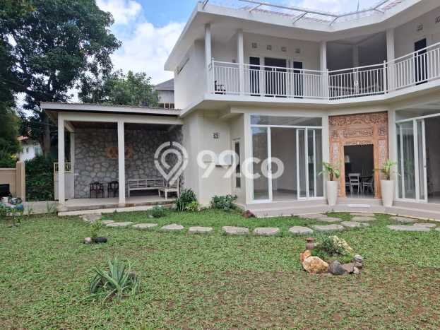 Dijual Vila di , Dimensi 305m2m², Lingkungan tenang untuk keluarga Dijual Vila di , Dimensi 305m2m², Lingkungan tenang untuk keluarga