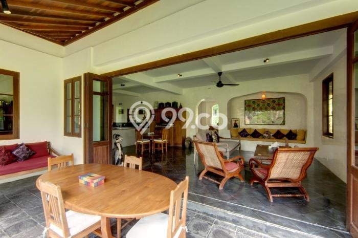 PELUANG INVESTASI! Vila Kawasan , Area 2400m2m², ROI Menjanjikan PELUANG INVESTASI! Vila Kawasan , Area 2400m2m², ROI Menjanjikan