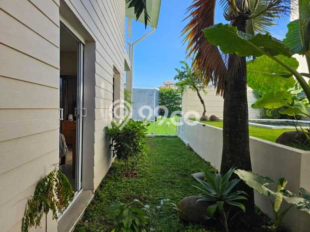 Vila di , Luas 273m2m², Cocok untuk hunian Anda Vila di , Luas 273m2m², Cocok untuk hunian Anda