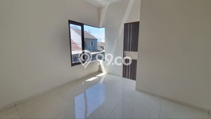 Rumah Luas Asri 3 KT Siap Huni di Holis Cigondewah Bandung Rumah Luas Asri 3 KT Siap Huni di Holis Cigondewah Bandung