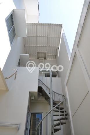 For Sale! Luxury House LT 128m2 Desain Modern di Summarecon Bandung For Sale! Luxury House LT 128m2 Desain Modern di Summarecon Bandung