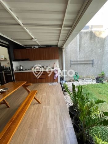 Rumah Elit LB 100m2 Siap Pakai Desain Elegan di Kota Baru Parahyangan, Bandung Rumah Elit LB 100m2 Siap Pakai Desain Elegan di Kota Baru Parahyangan, Bandung
