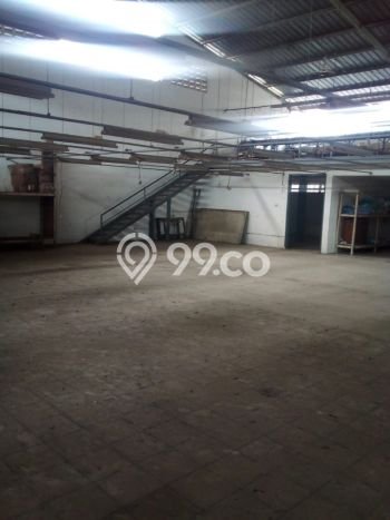 Area Ramai! Gudang Dijual di Kopo untuk Bisnis Luas Bangunan 800m2 Area Ramai! Gudang Dijual di Kopo untuk Bisnis Luas Bangunan 800m2