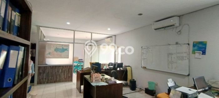 Gudang Premium Kawasan Cimahi, Luas 780m², Akses Utama, Ramai Gudang Premium Kawasan Cimahi, Luas 780m², Akses Utama, Ramai