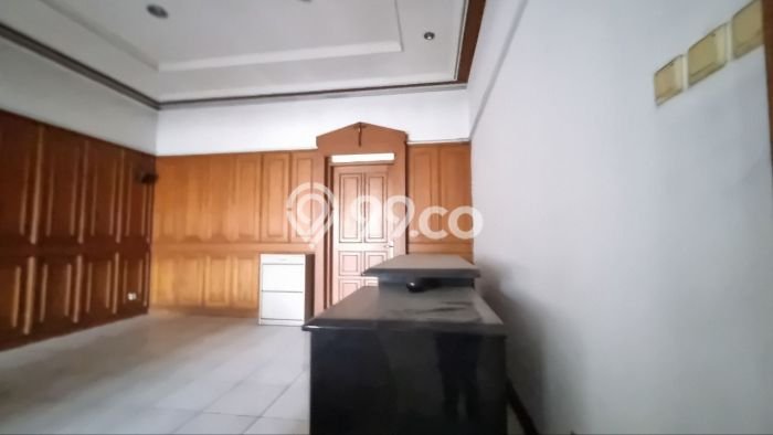 Ruko Dijual di Prime Area Bandung Luas 260m2 Ruko Dijual di Prime Area Bandung Luas 260m2