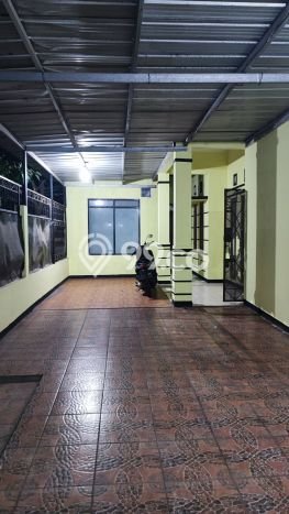 Rumah Luas Asri 3 KT Siap Pakai di Taman Kopo Indah Bandung Rumah Luas Asri 3 KT Siap Pakai di Taman Kopo Indah Bandung