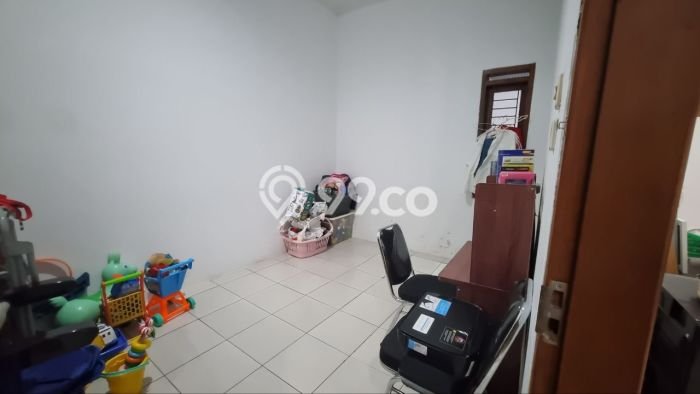 Rumah Luas Asri 3 KT Siap Huni di Taman Kopo Indah Bandung Rumah Luas Asri 3 KT Siap Huni di Taman Kopo Indah Bandung