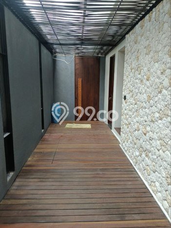 Vila Tenang di , Ukuran 343m2m², View Menarik sekitar Vila Tenang di , Ukuran 343m2m², View Menarik sekitar