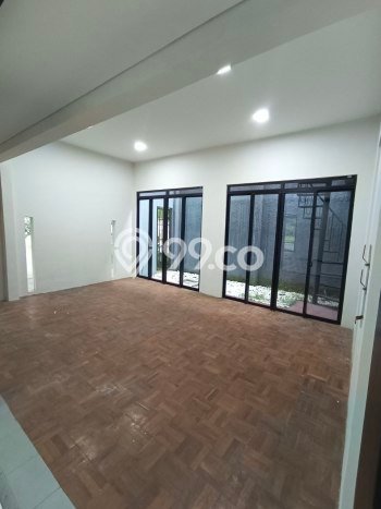 Rumah Disewakan Bandung LT 240m2 LB 230m2 Kawasan Kota Baru Parahyangan Rumah Disewakan Bandung LT 240m2 LB 230m2 Kawasan Kota Baru Parahyangan