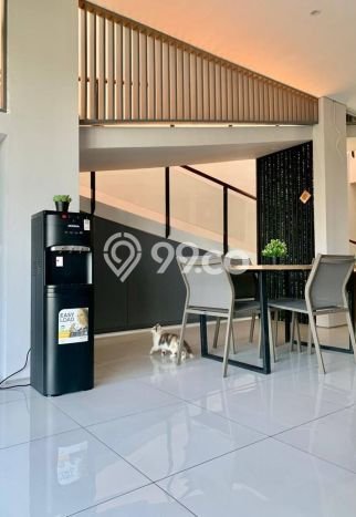 Ready to Use! Premium House LT 275m2 Desain Elegan di Kota Baru Parahyangan Ready to Use! Premium House LT 275m2 Desain Elegan di Kota Baru Parahyangan