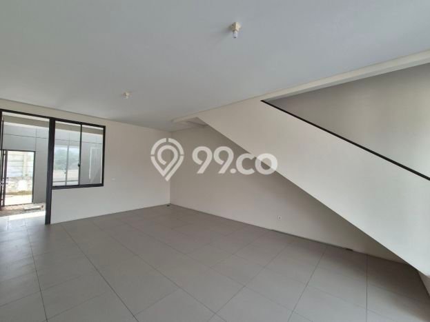 For Rent Ruko Strategis Kawasan , Luas 139m2m², Area Komersial For Rent Ruko Strategis Kawasan , Luas 139m2m², Area Komersial