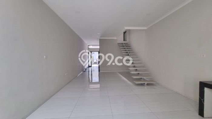 Rumah Luas Asri 3 KT Siap Huni di BKR Bandung Rumah Luas Asri 3 KT Siap Huni di BKR Bandung