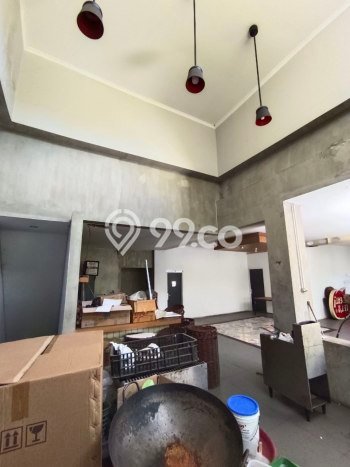 Disewakan Ruko di Kawasan Ramai Kota Baru Parahyangan Luas 500m2 Disewakan Ruko di Kawasan Ramai Kota Baru Parahyangan Luas 500m2