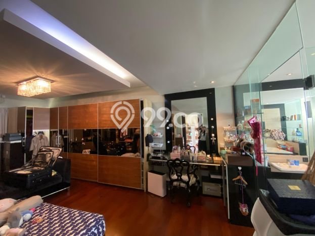 SIAP HUNI! Rumah Strategis di Dago Pakar, LT 548m² LB 500m² SIAP HUNI! Rumah Strategis di Dago Pakar, LT 548m² LB 500m²
