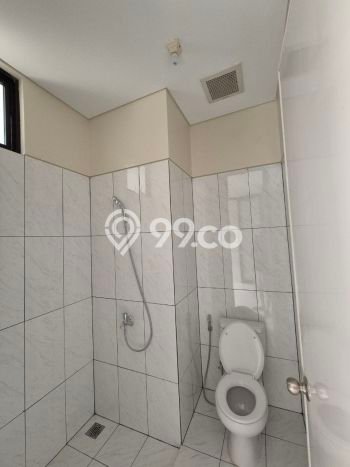 For Rent Ruko Strategis Kawasan , Luas 139m2m², Area Komersial For Rent Ruko Strategis Kawasan , Luas 139m2m², Area Komersial