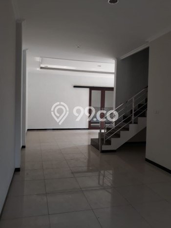 Hunian Elit LB 240m2 Siap Huni Desain Elegan di Cibaduyut, Bandung Hunian Elit LB 240m2 Siap Huni Desain Elegan di Cibaduyut, Bandung