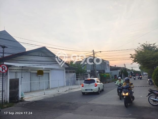Unit Ruko Disewakan di Taman Kopo Indah di Area Ramai & Strategis Unit Ruko Disewakan di Taman Kopo Indah di Area Ramai & Strategis
