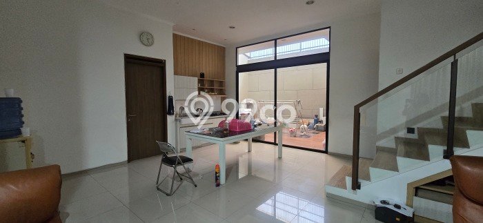 Disewakan Segera Rumah Kondisi Bagus di Kawasan Bojongloa Kidul, Bandung Disewakan Segera Rumah Kondisi Bagus di Kawasan Bojongloa Kidul, Bandung
