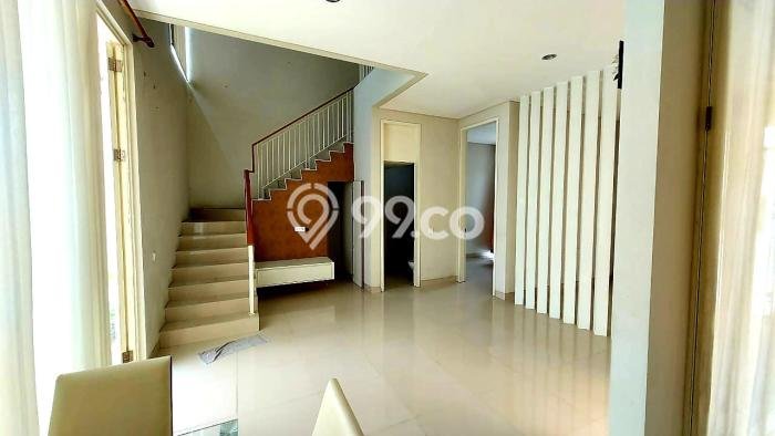 For Sale! Premium House LT 162m2 Desain Elegan di Pakuwon Indah For Sale! Premium House LT 162m2 Desain Elegan di Pakuwon Indah