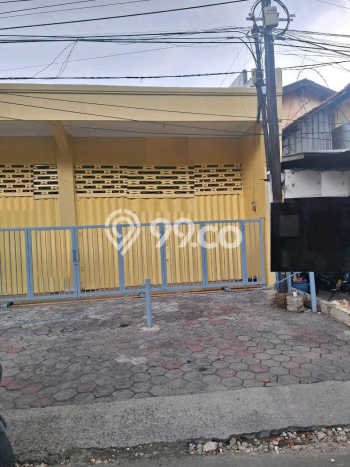 Unit Ruko Disewakan di Manyar di Area Ramai & Strategis Unit Ruko Disewakan di Manyar di Area Ramai & Strategis