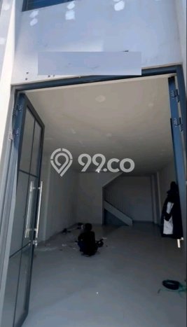 Ruko Disewakan Cepat di Lakarsantri Surabaya LB 110m2 Ruko Disewakan Cepat di Lakarsantri Surabaya LB 110m2